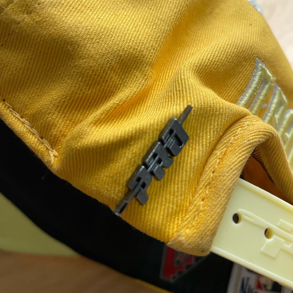 2001 World Series Razor back cap - Picture 6 of 9